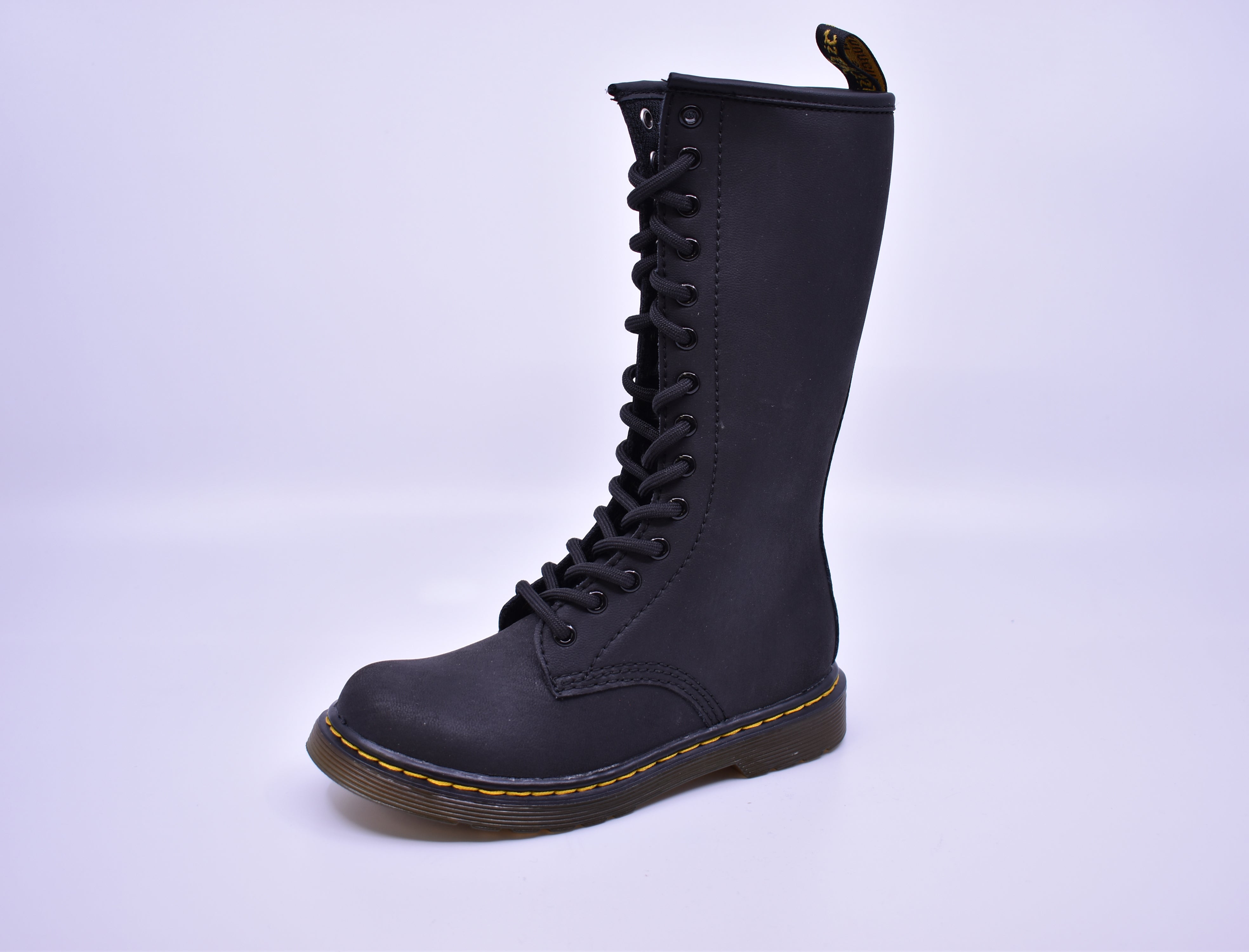 Dr martens store black mohawk