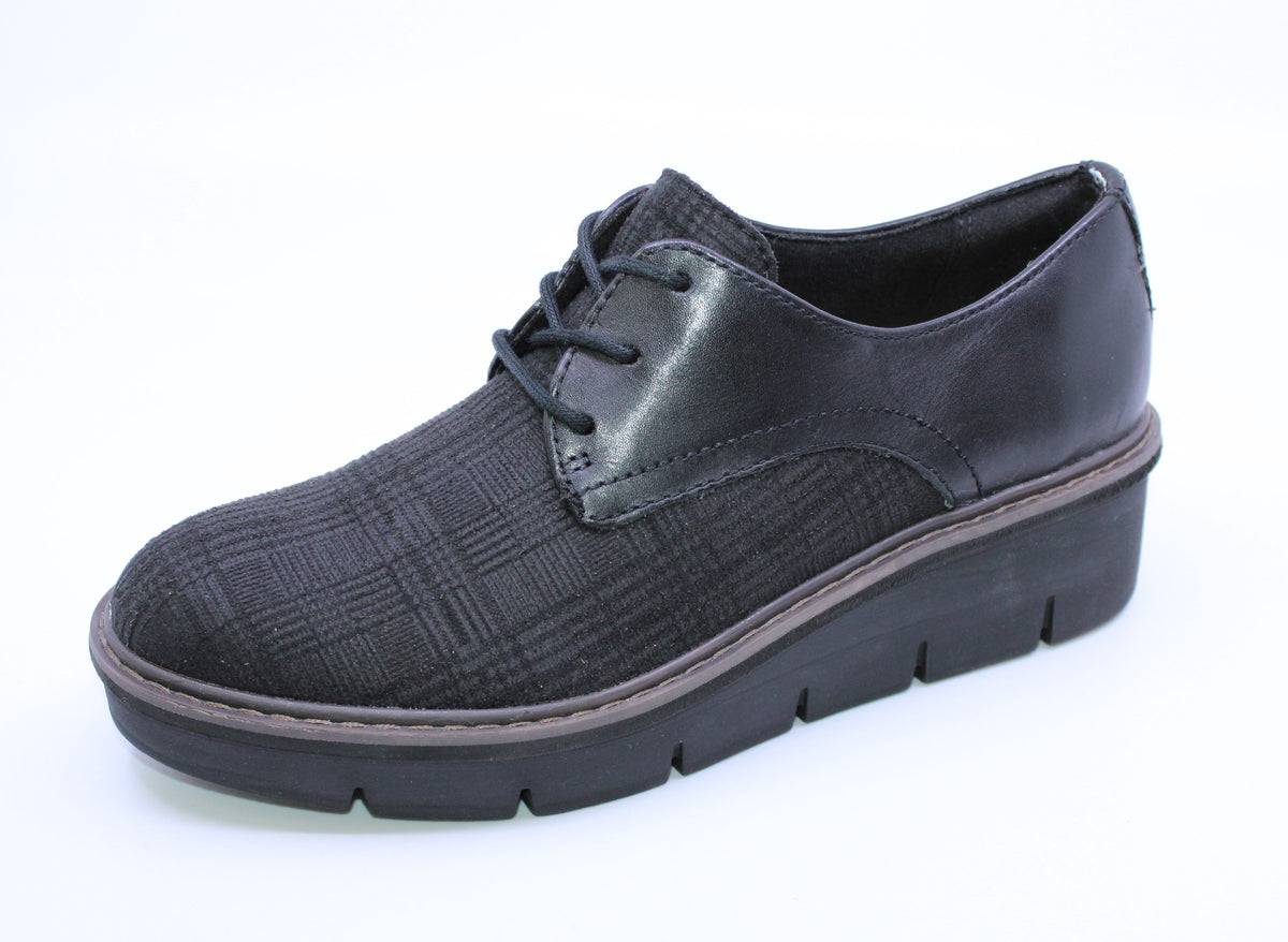Souliers Clarks Airabell Tye Femme
